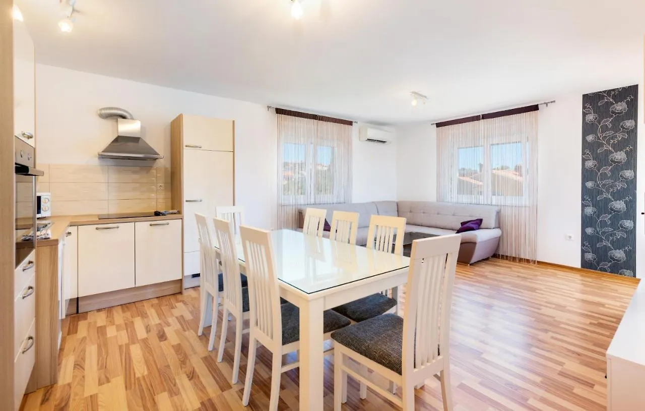 Dragan K1 Hotel Medulin Guest house