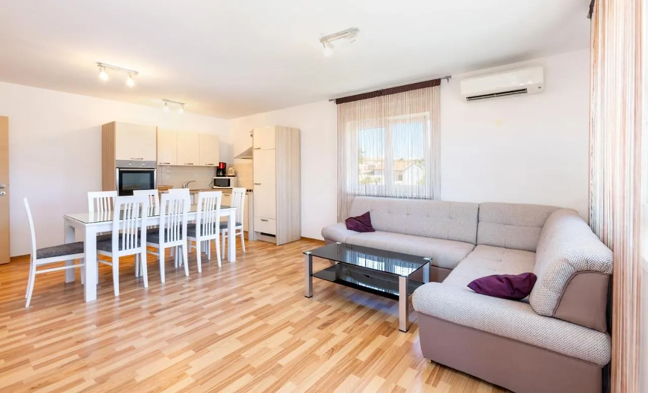 Dragan K1 Hotel Medulin Guest house
